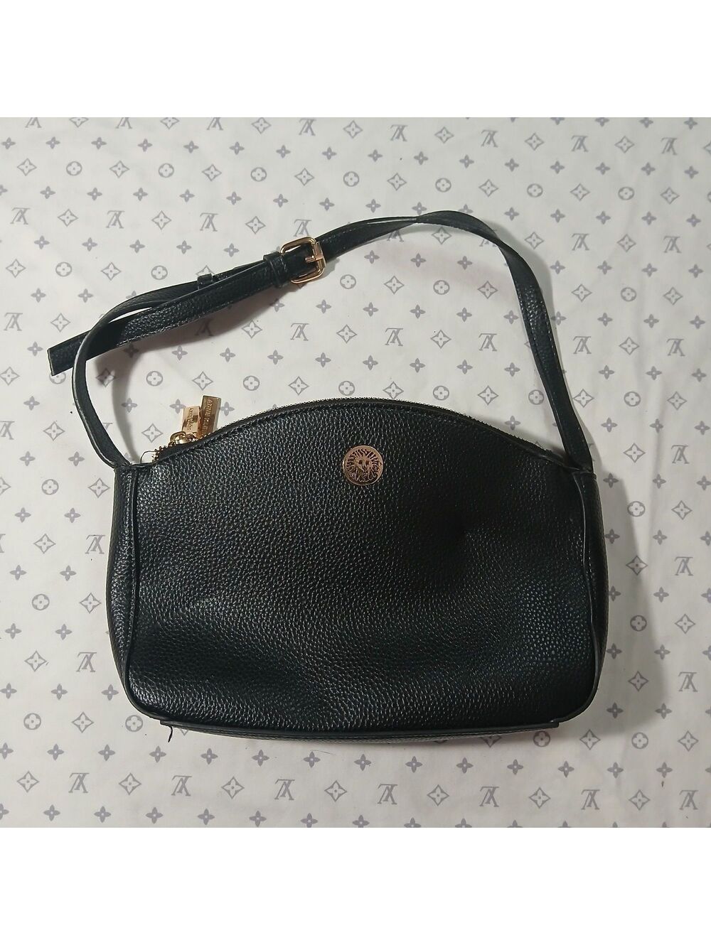 Vintage Anne Klein Black Pebbled Leather Wristlet Clutch Purse Y2K Retro